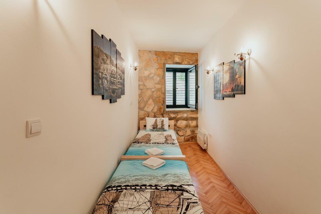Stone House Herceg Novi Esterno foto