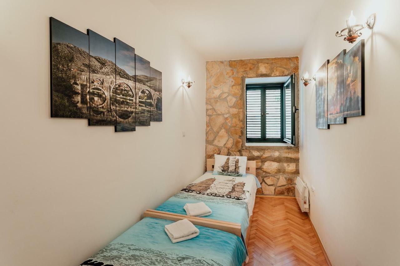 Stone House Herceg Novi Esterno foto